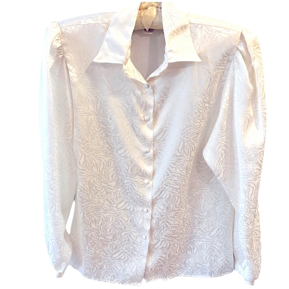 Cream Silky Blouse with Covered Buttons and Detachable Bow by Haberdasher.Size=7